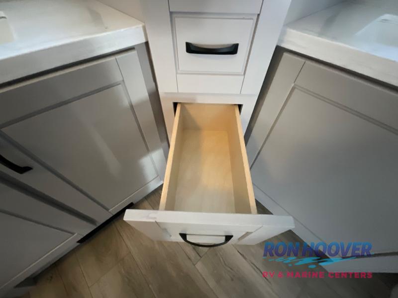 2026 JAYCO NORTHPOINT 382FLRB - Image 47
