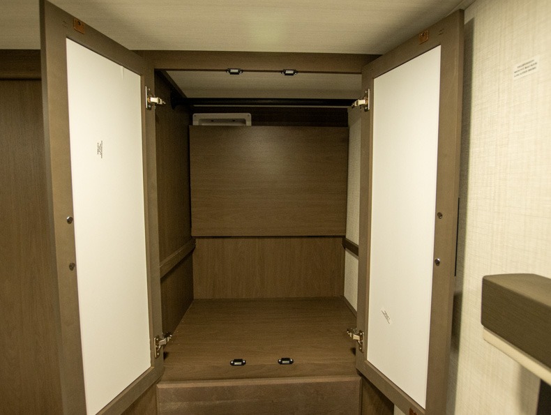 2026 Keystone Cougar Half-Ton 29MBD - Image 29