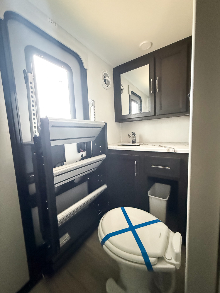 2026 KEYSTONE 390DS - Image 41