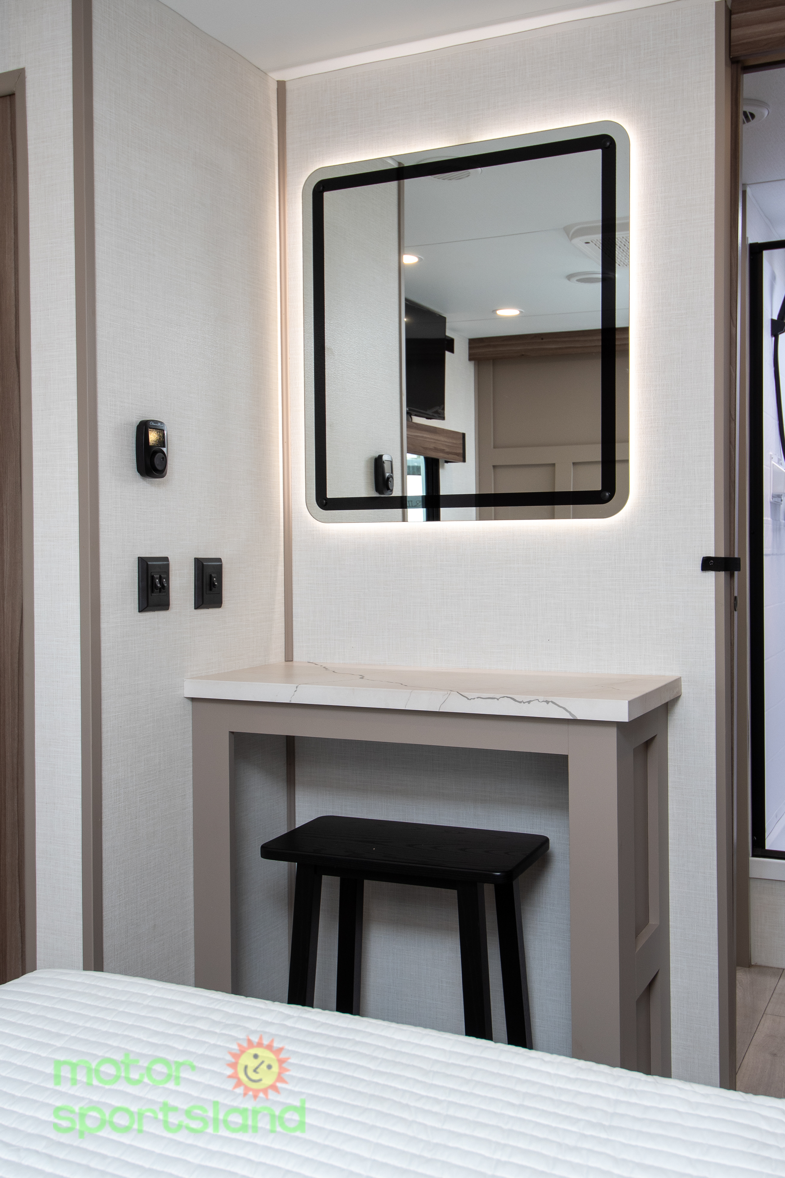 2026 KZ RV Connect C333RLK - Image 44