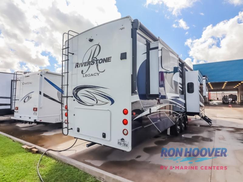 2024 FOREST RIVER 421FK - Image 7