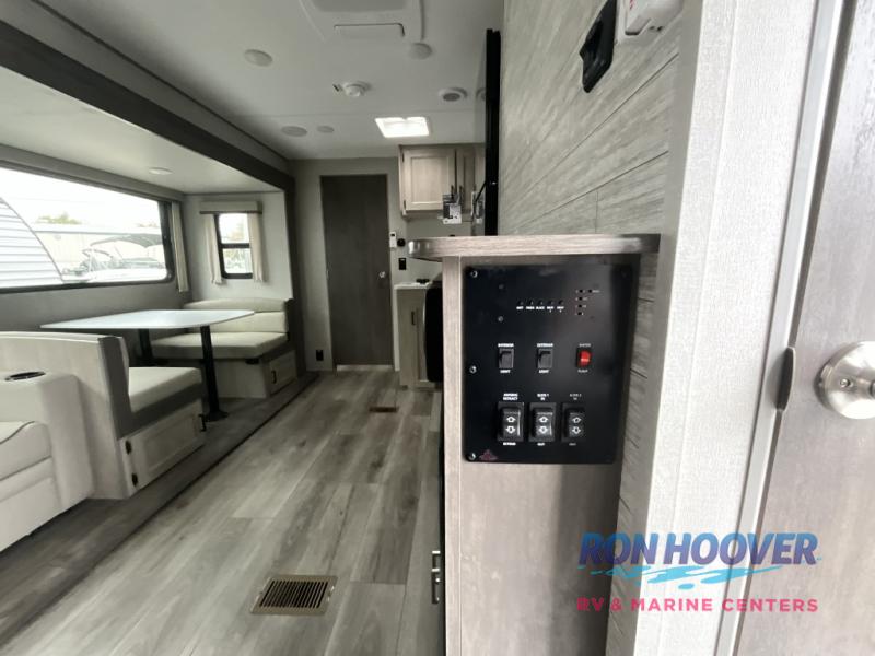 2026 COACHMEN 333DORM - Image 8