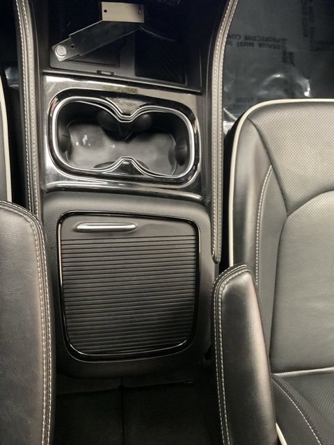 2025 Chrysler Pacifica Limited FWD - Image 24