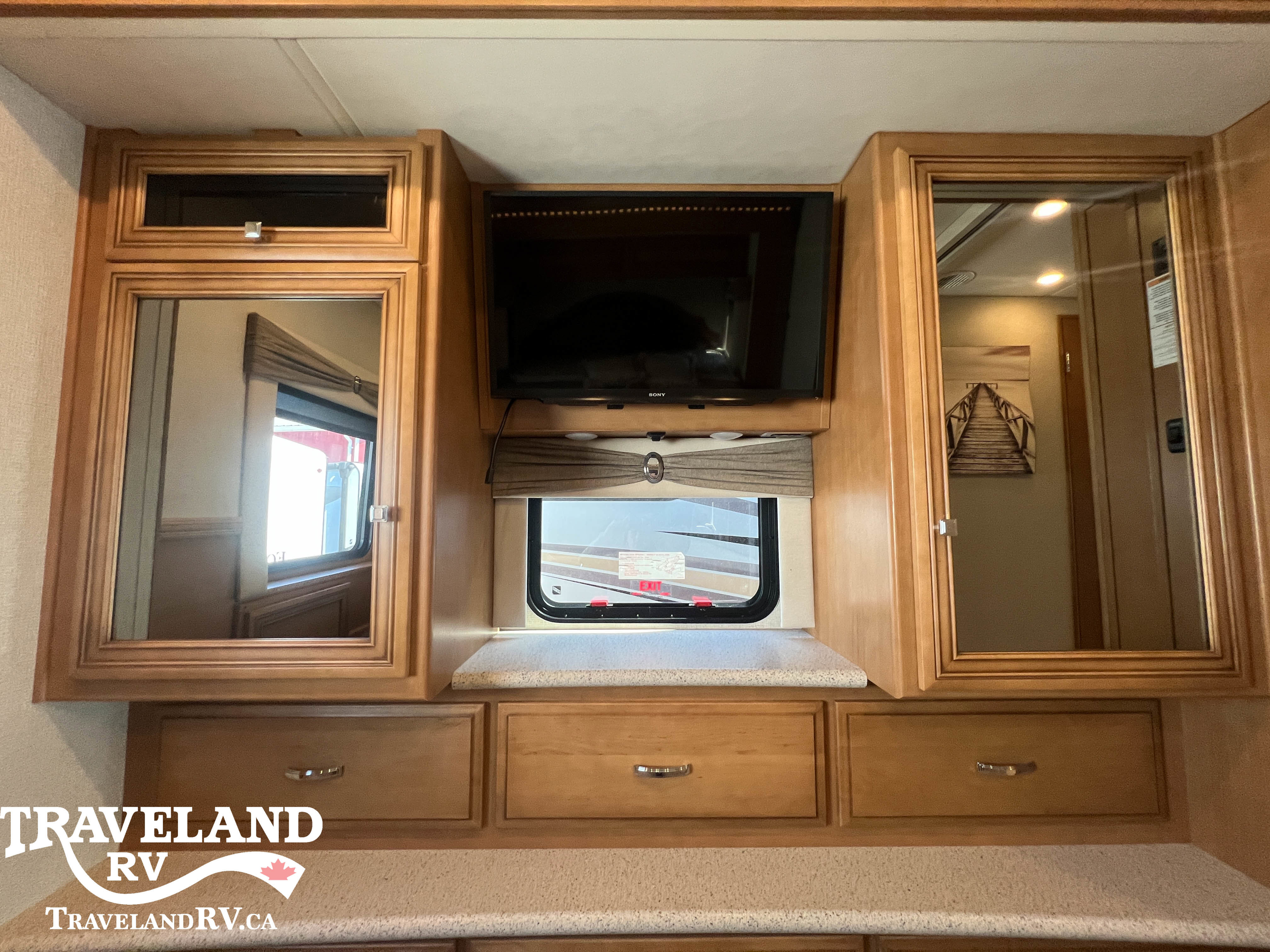 2018 Newmar Bay Star 3401 - Image 20