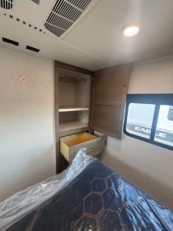 2027 JAYCO EAGLE SLE 28BHU - Image 26