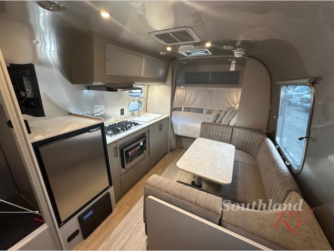 2026 Airstream Caravel 22FB - Image 8