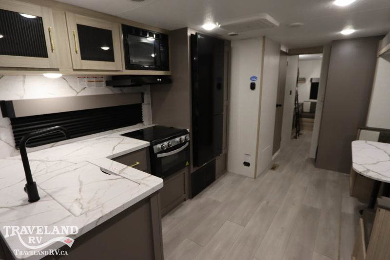 2025 KZ RV Sportsmen SE 332BHKSE - Image 14
