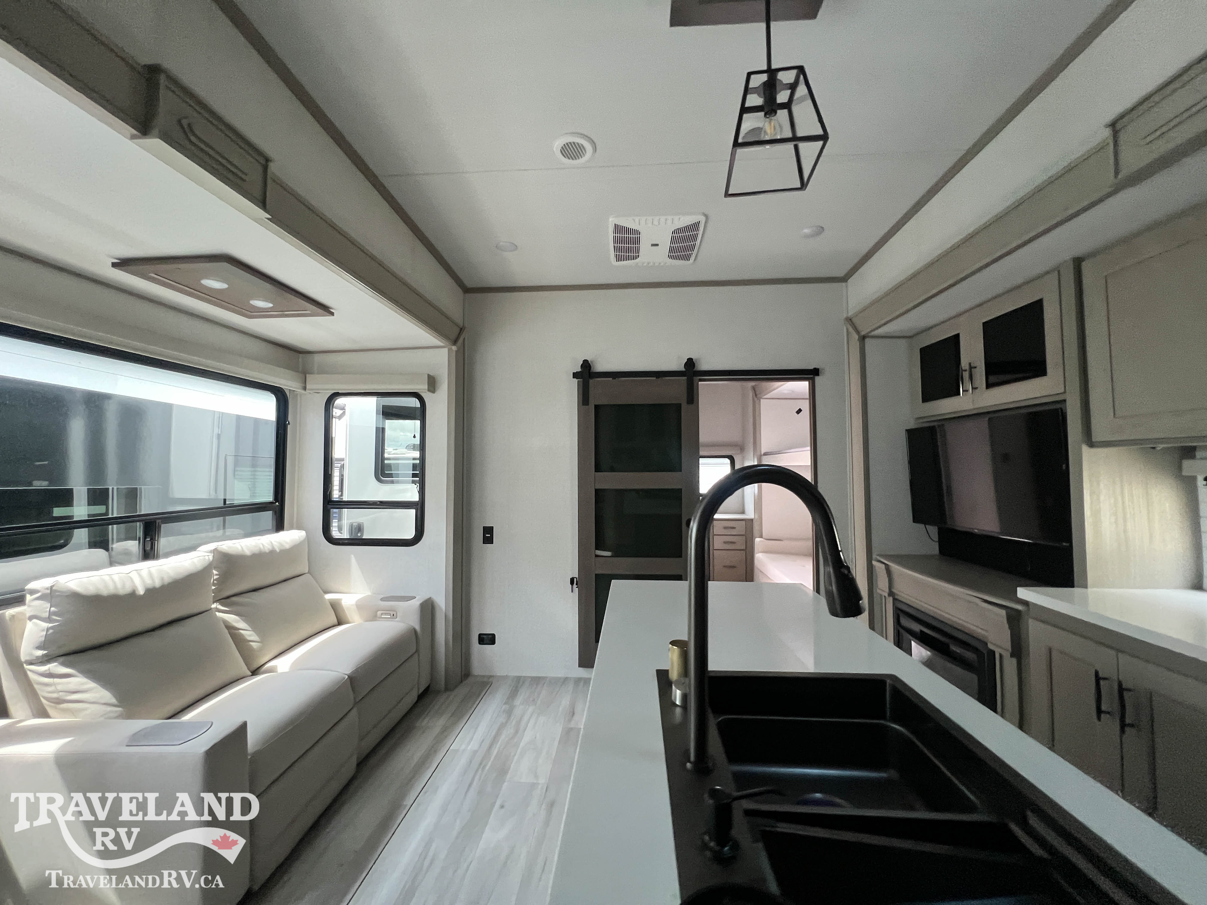 2024 Grand Design Influence 3704BH - Image 26