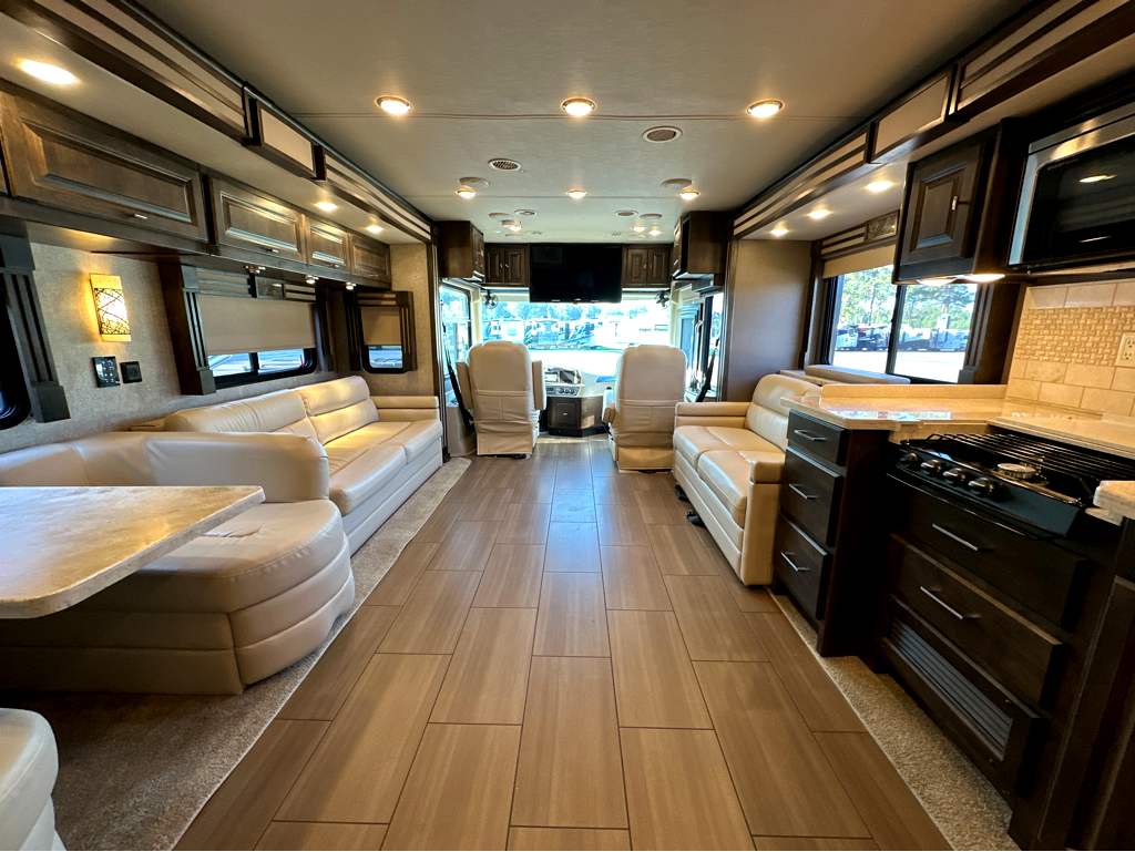 2018 TIFFIN ALLEGRO RED 37BA - Image 25