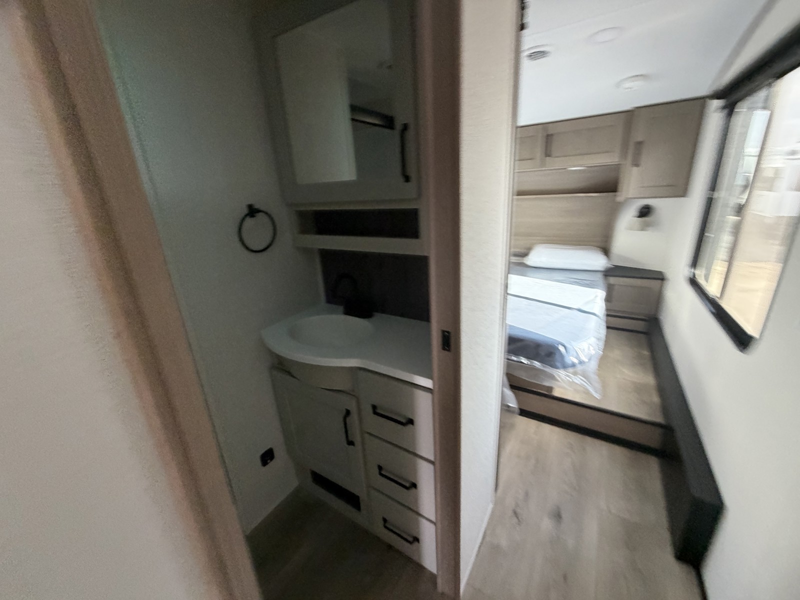 2026 GRAND DESIGN 324MBS - Image 36