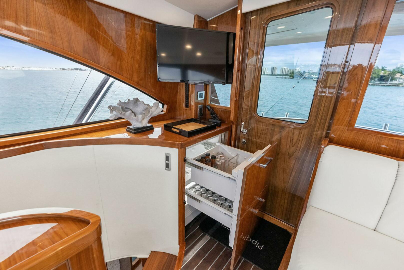 2022 Viking 68 Enclosed Bridge - Image 26