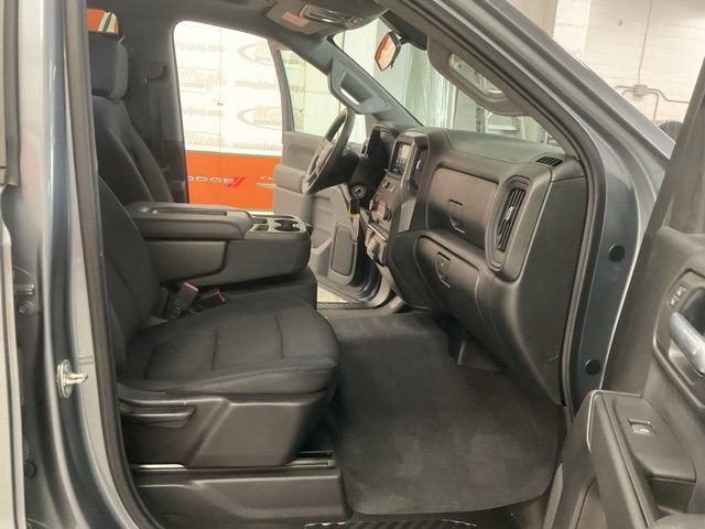2019 Chevrolet Silverado 1500 Crew Cab LT 4WD - Image 33