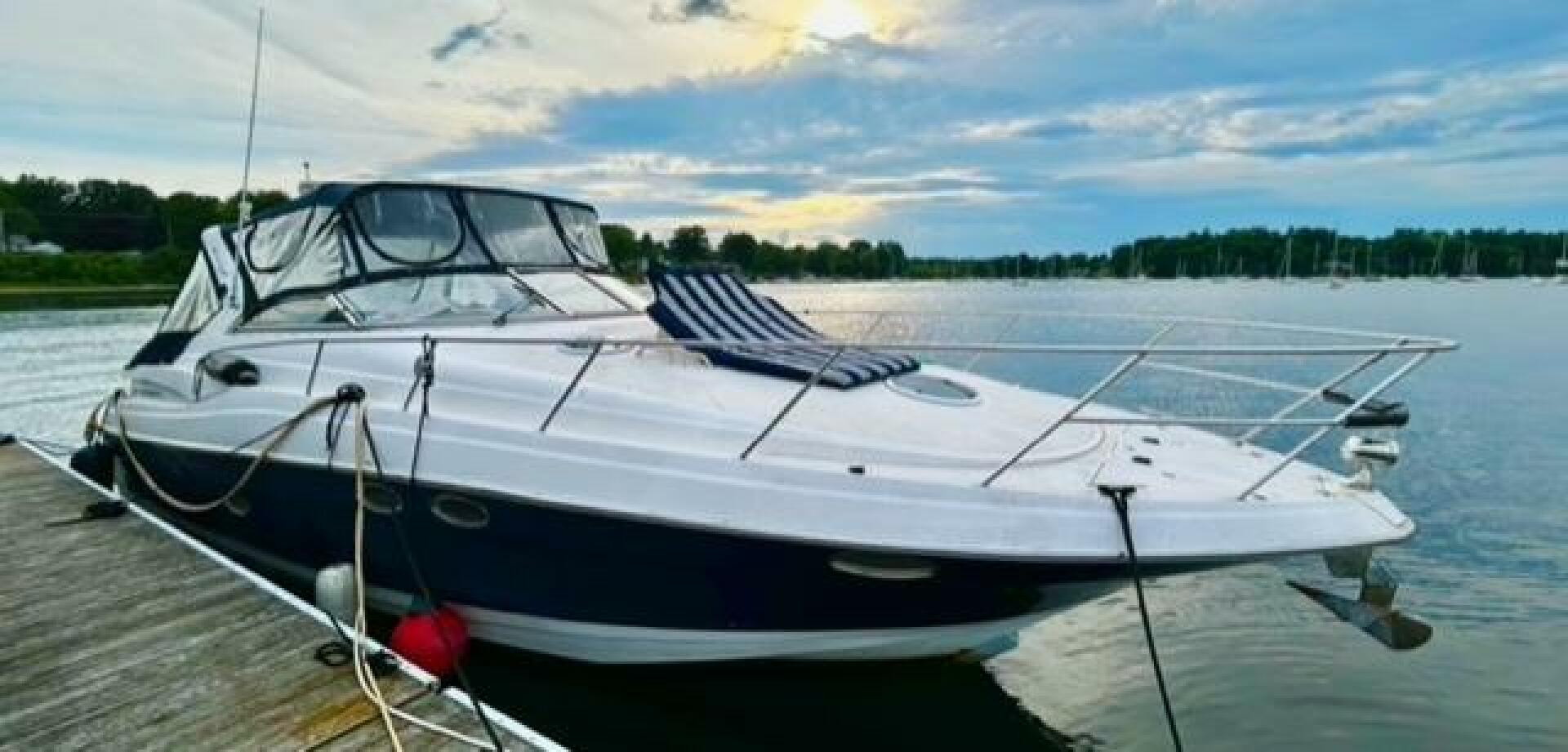 2005 Regal 3560 Commodore - Image 1