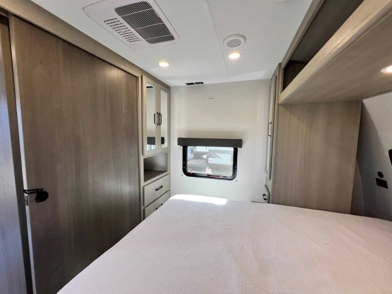 2026 Grand Design Momentum MAV 27MAV - Image 18