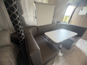 2022 AIRSTREAM CARAVEL 22FB - Image 19