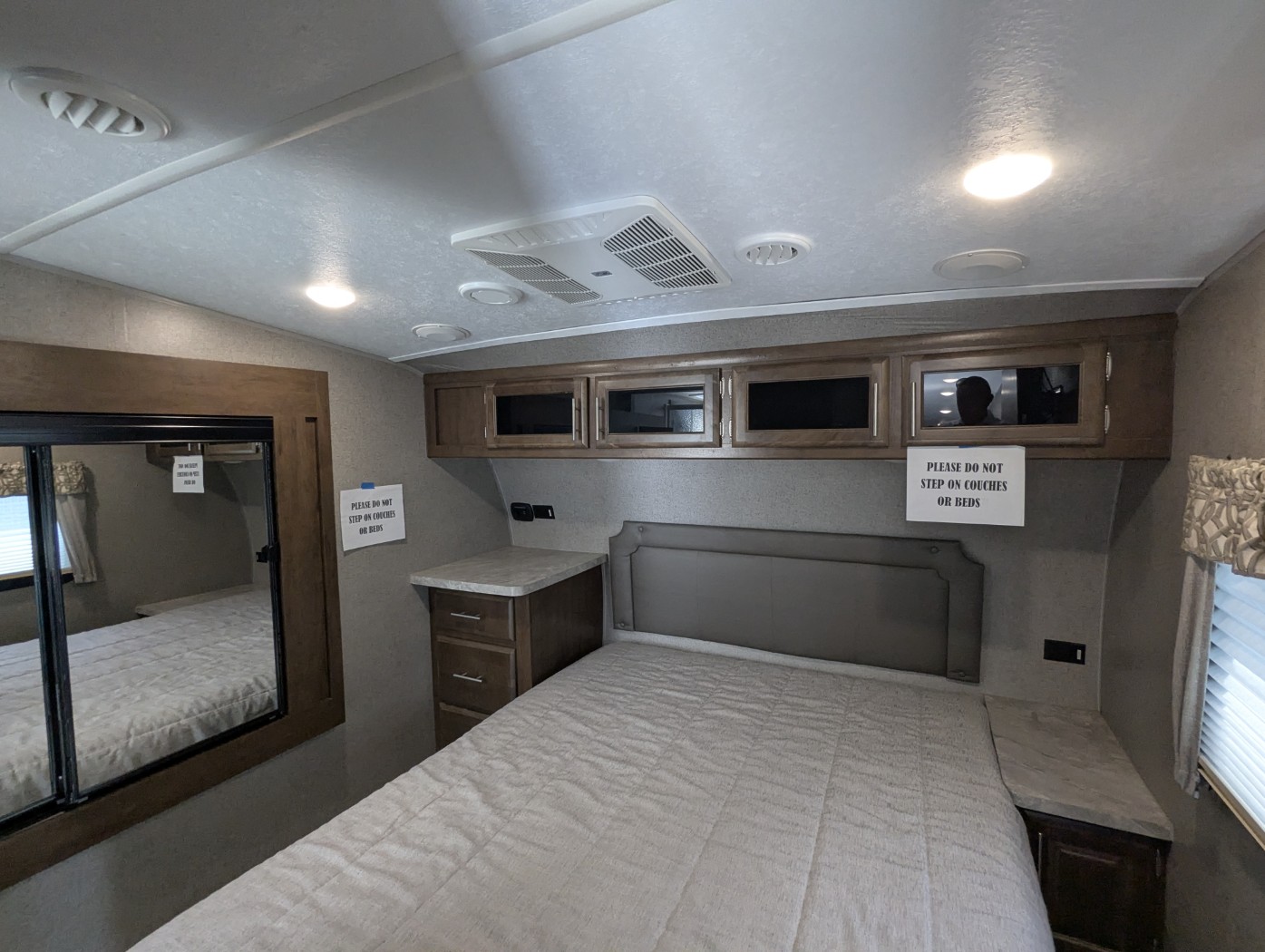 2020 Forest River Rockwood Ultra Lite 2650WS - Image 11