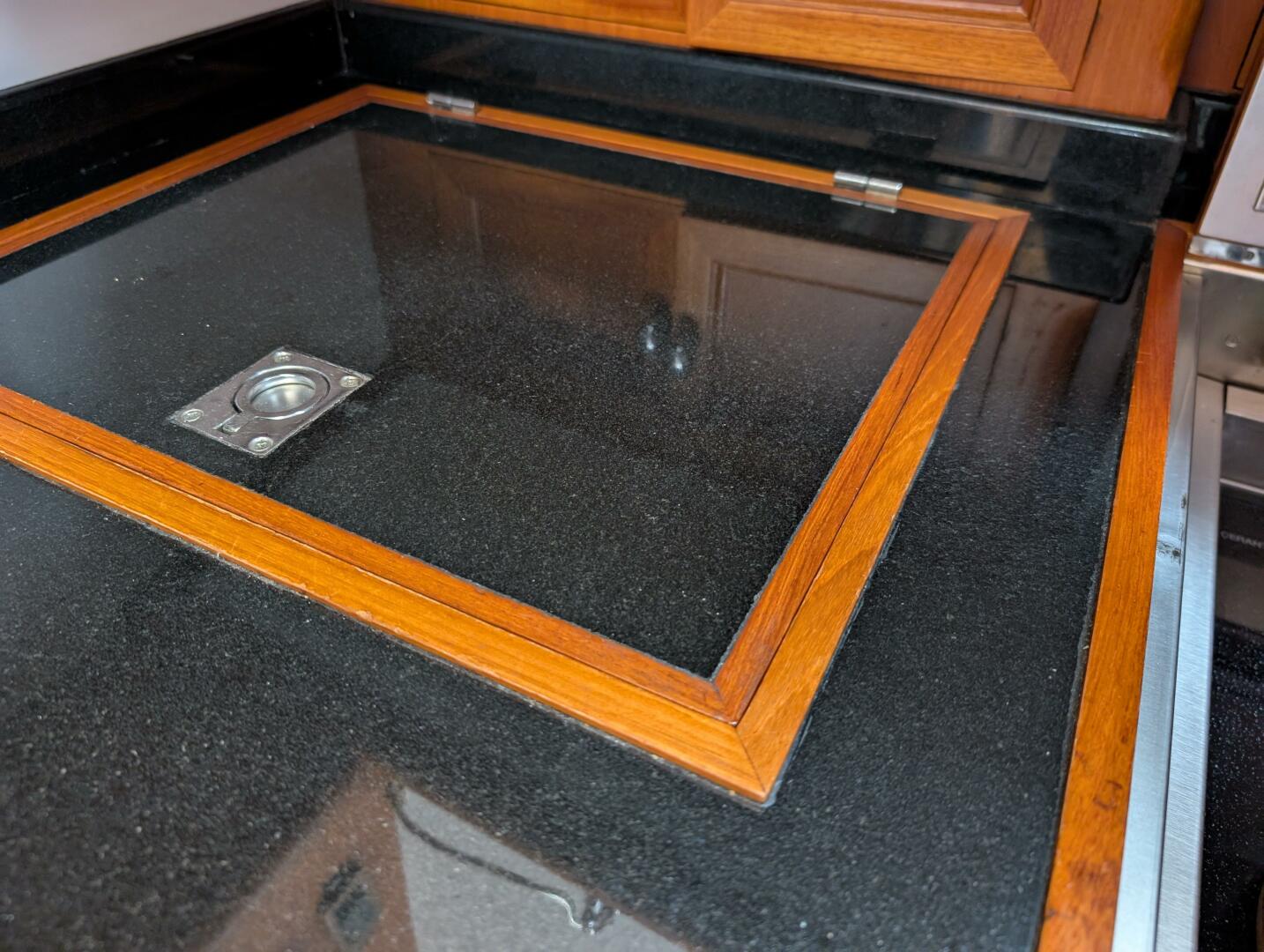 2006 Grand Banks - Image 35