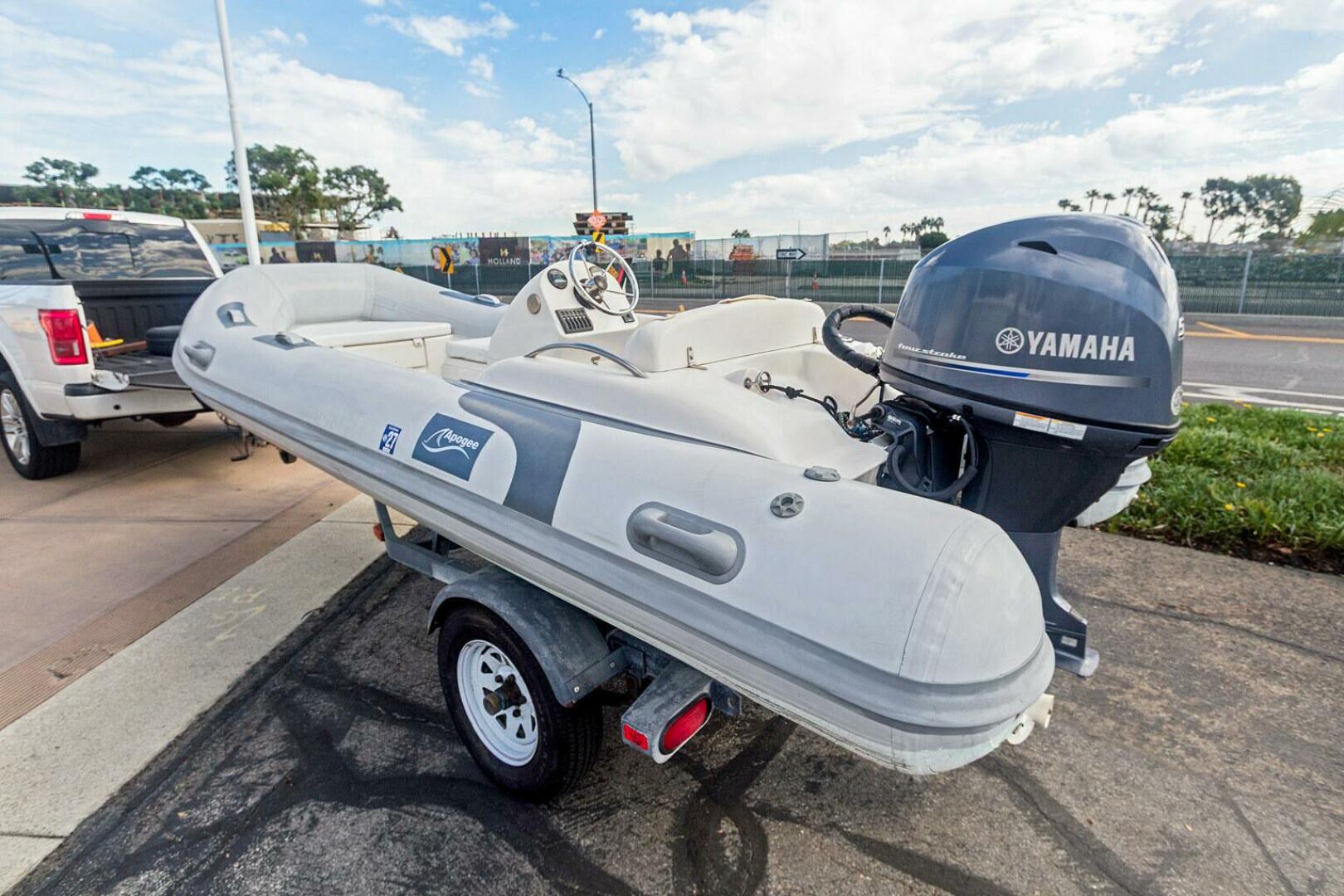 2000 Sea Ray 370 Express Cruiser - Image 68