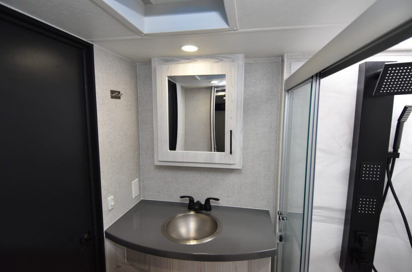 2025 Eclipse Attitude Wide Lite 5th Wheel 39A15G - Image 37