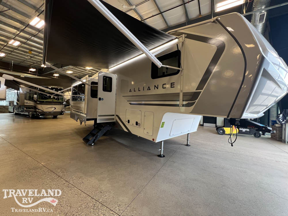2027 Alliance RV Avenue 29RL - Image 1