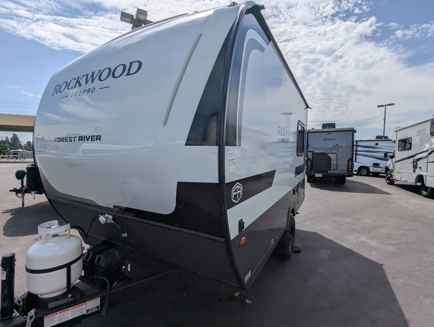 2027 Forest River Rockwood Geo Pro G15TLE - Image 3