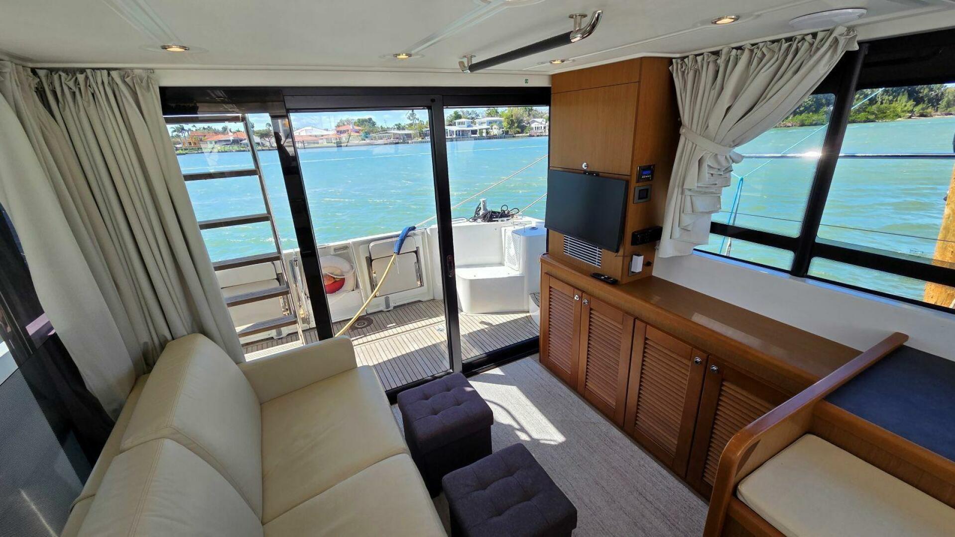 2019 Beneteau Swift Trawler 35 - Image 25