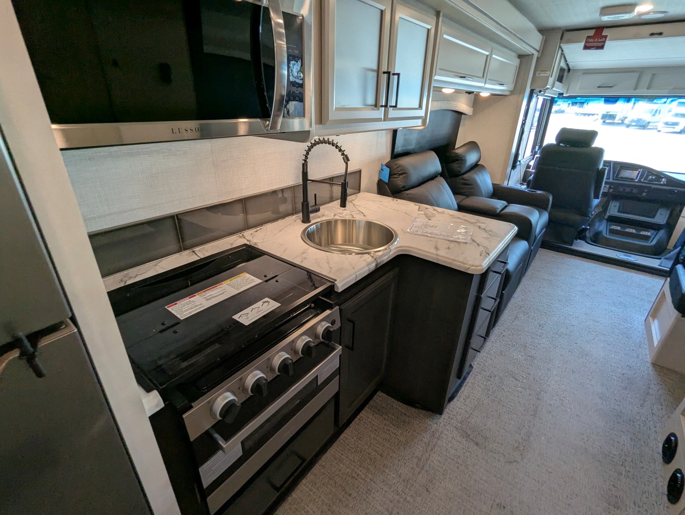 2026 Fleetwood Flair 29M - Image 35