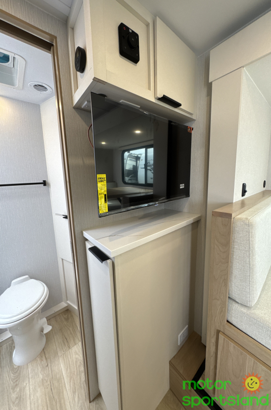 2026 Winnebago Micro Minnie 2108DS - Image 15