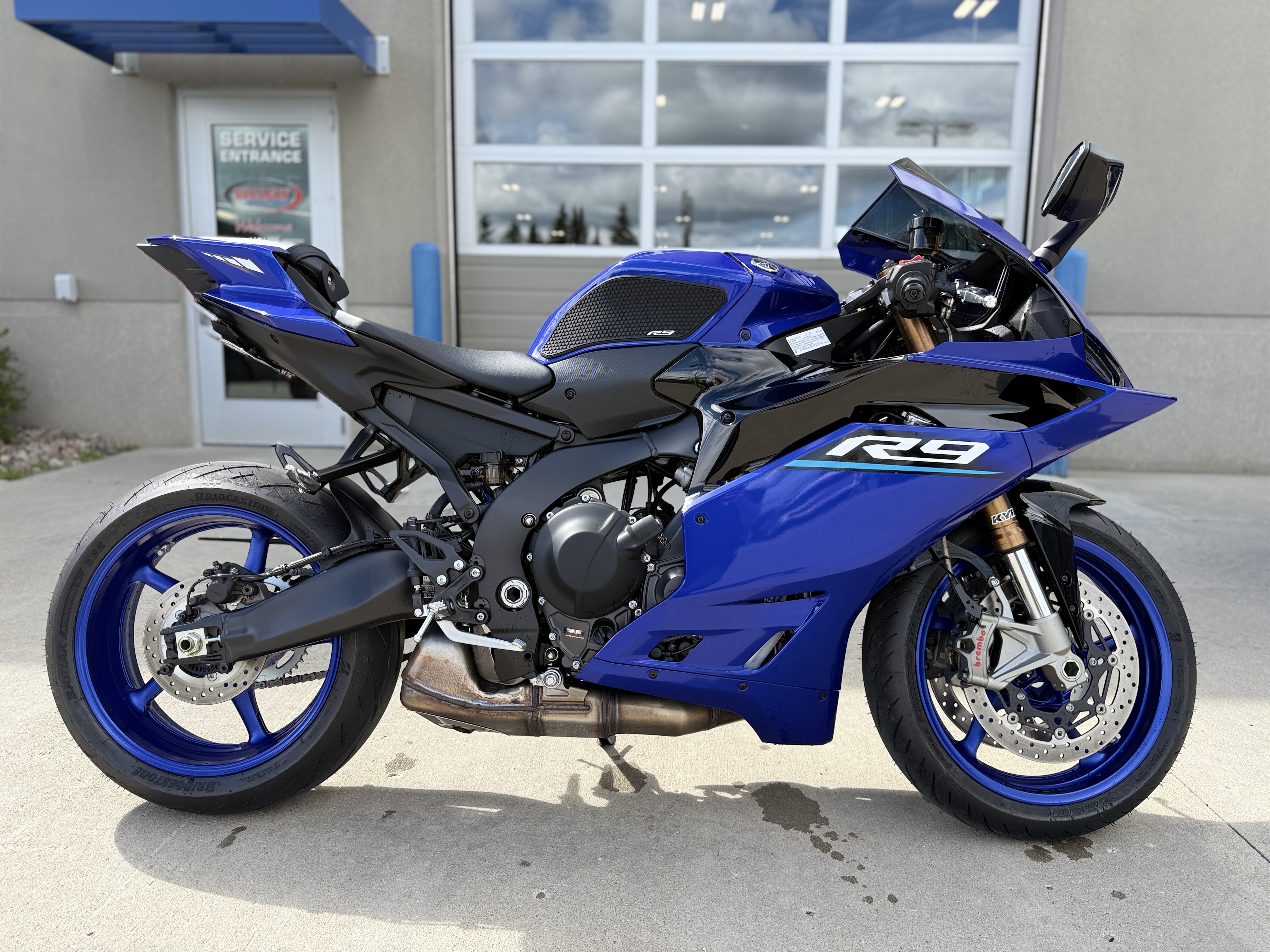 2026 Yamaha YZF-R9 - Image 2