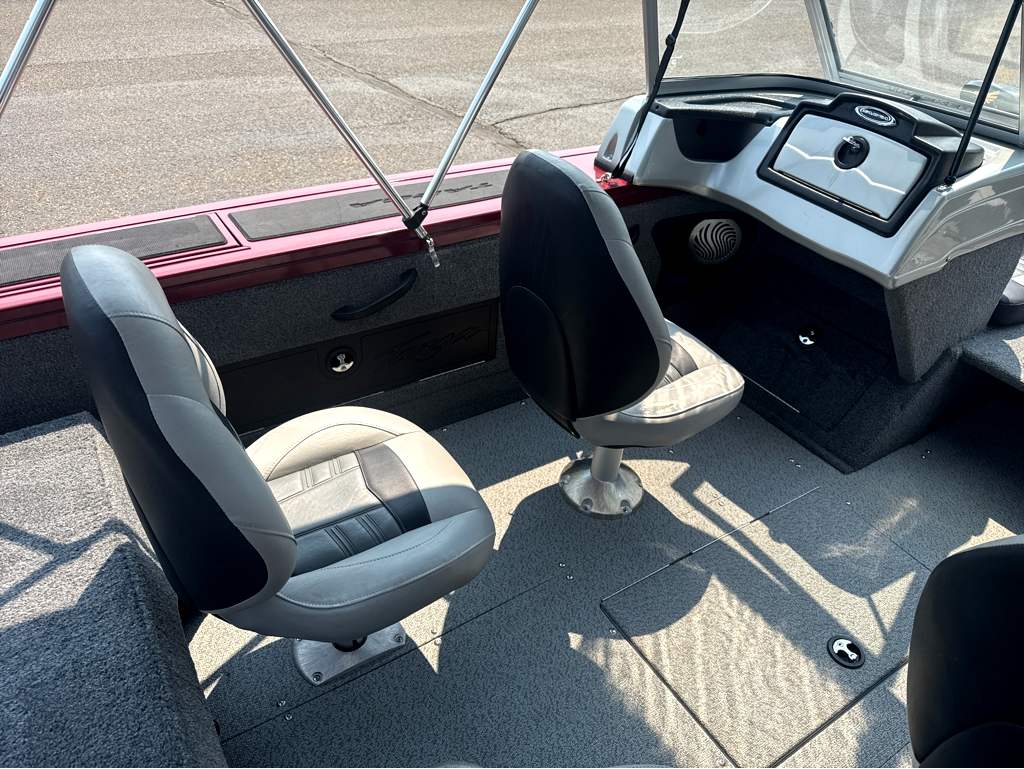 2018 Tracker Targa V18 - Image 14