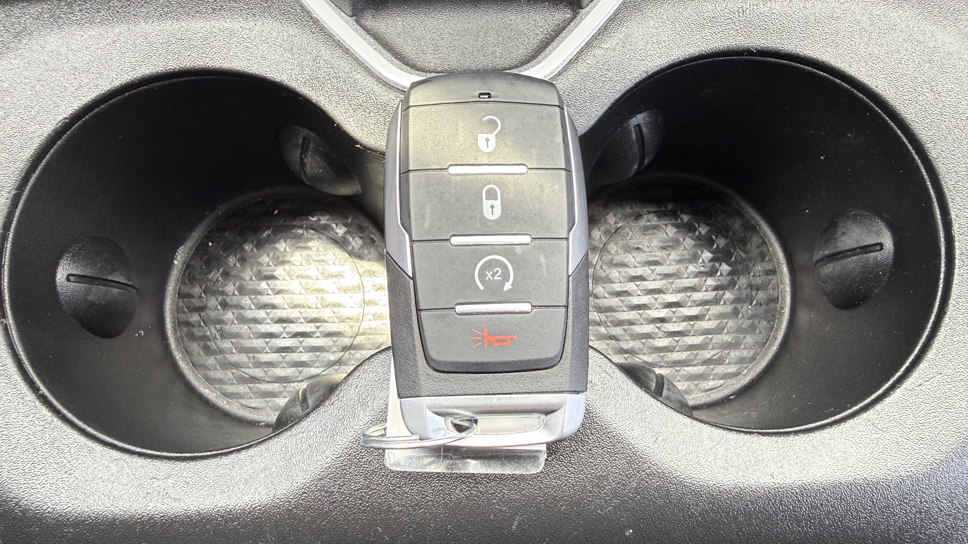 2020 Ram 1500 Pickup Crew Cab Bighorn/Lone Star 4WD - Image 31