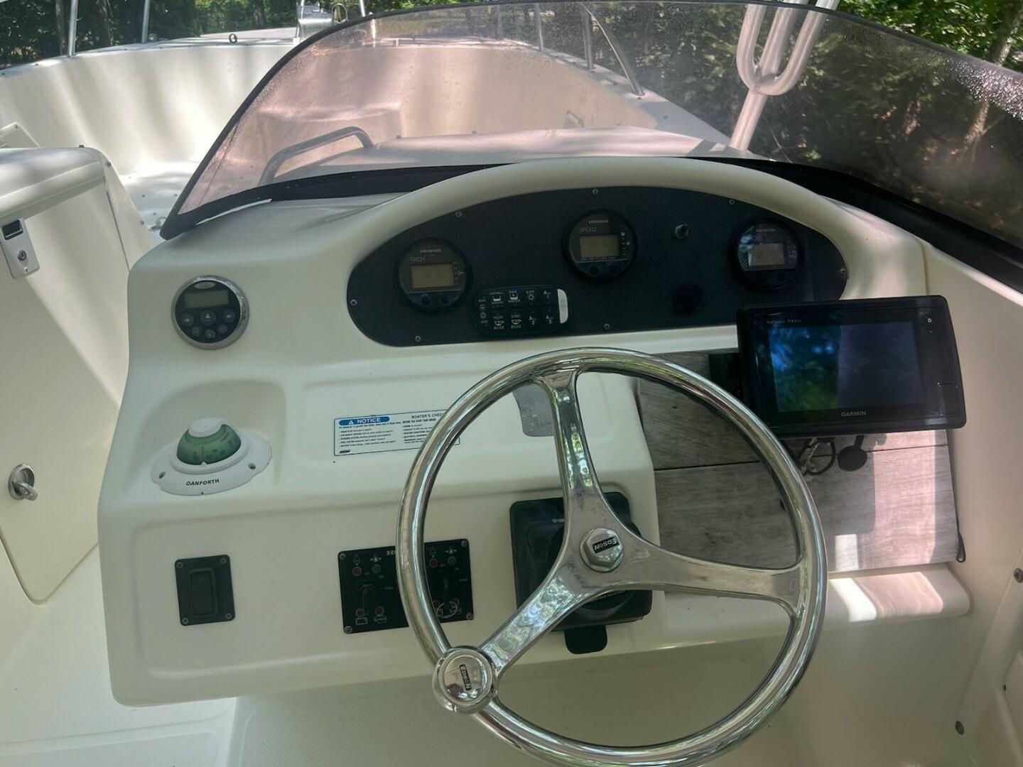 2007 World Cat 270 SD - Image 3