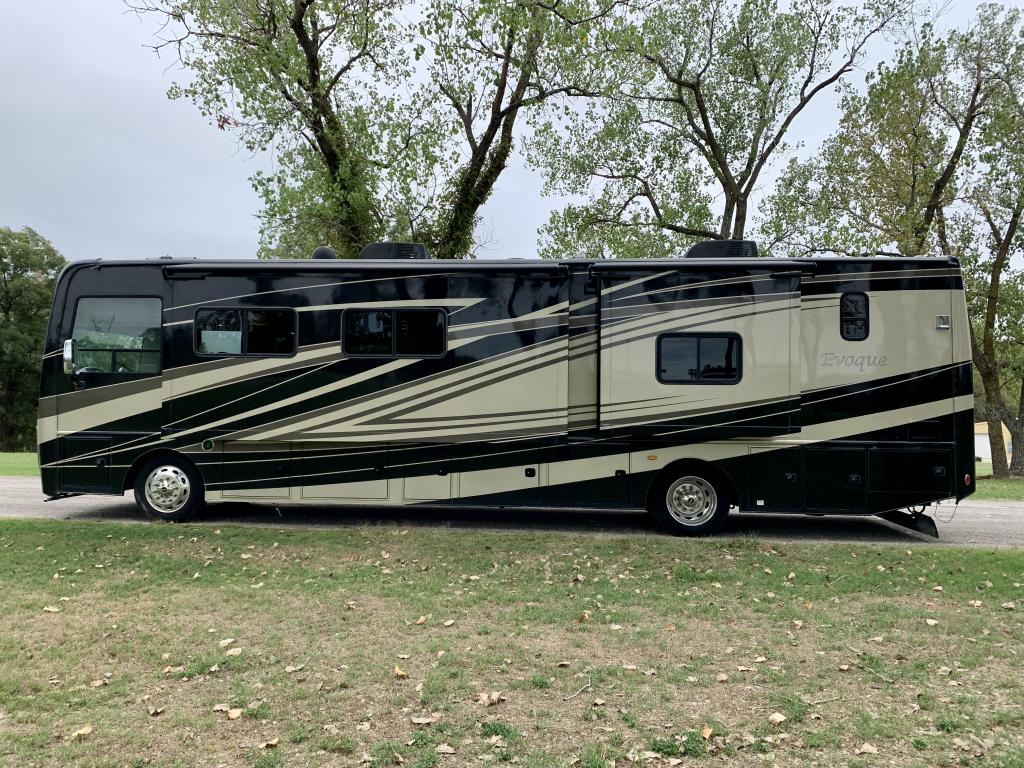 2019 NEXUS EVOQUE 37XCE - Image 5