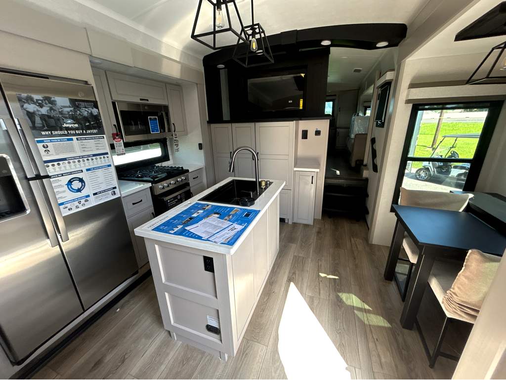 2026 JAYCO NORTH POINT 382FLRB - Image 8