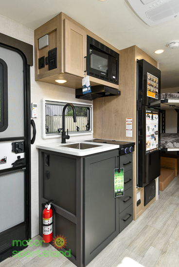 2027 Ember Overland Series 191MSL - Image 22