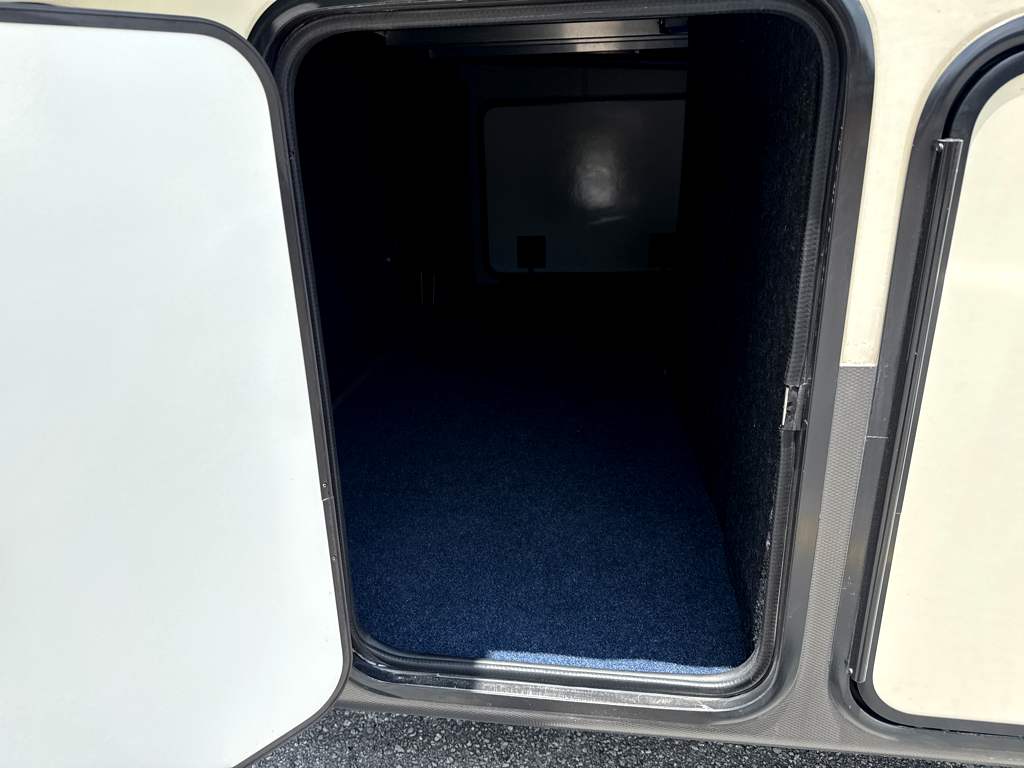 2020 Keystone ALPINE 3021RE - Image 8