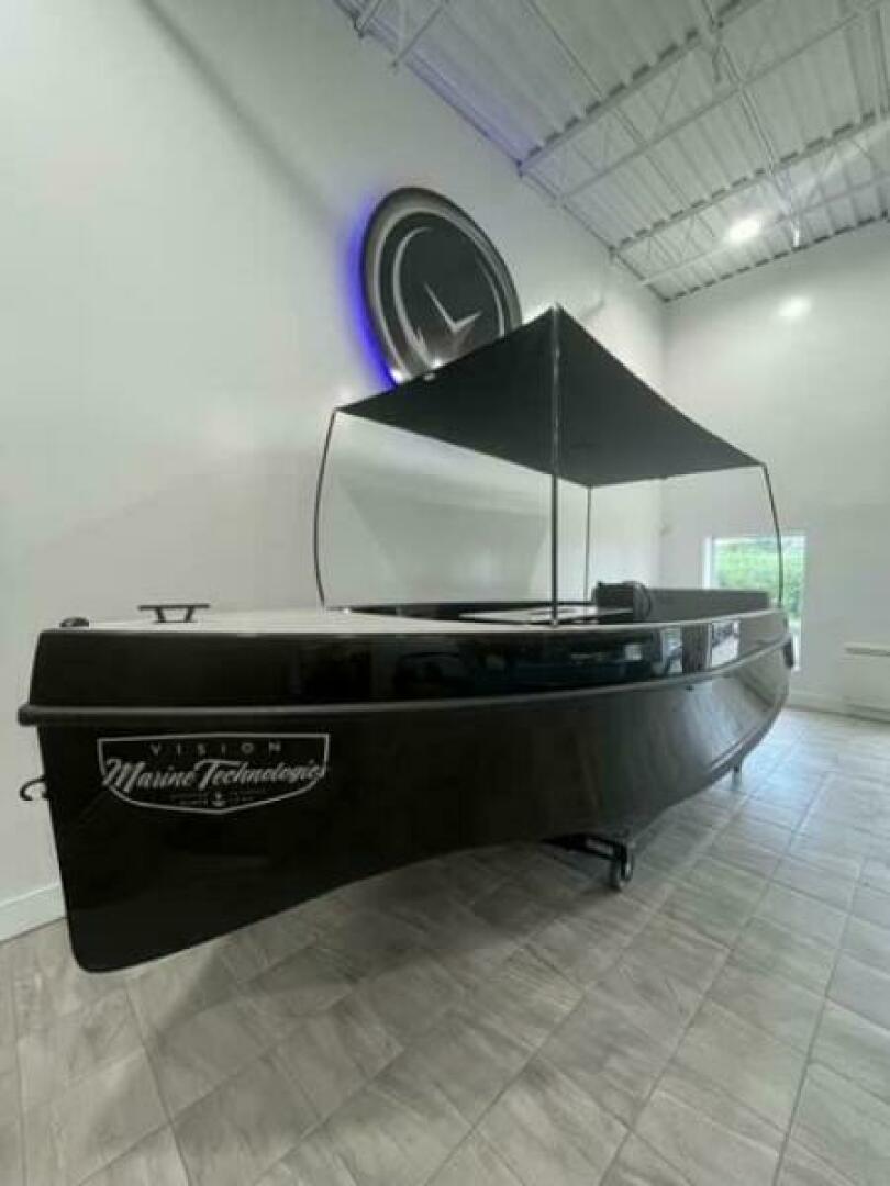 2024 Vision WX Tritoon - Image 18