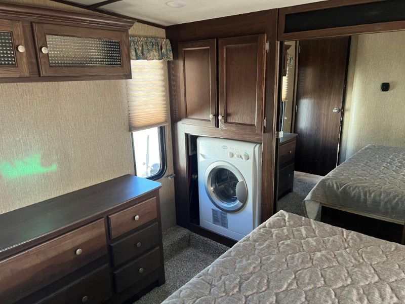 2018 Keystone Sprinter Limited 269FWRLS - Image 12