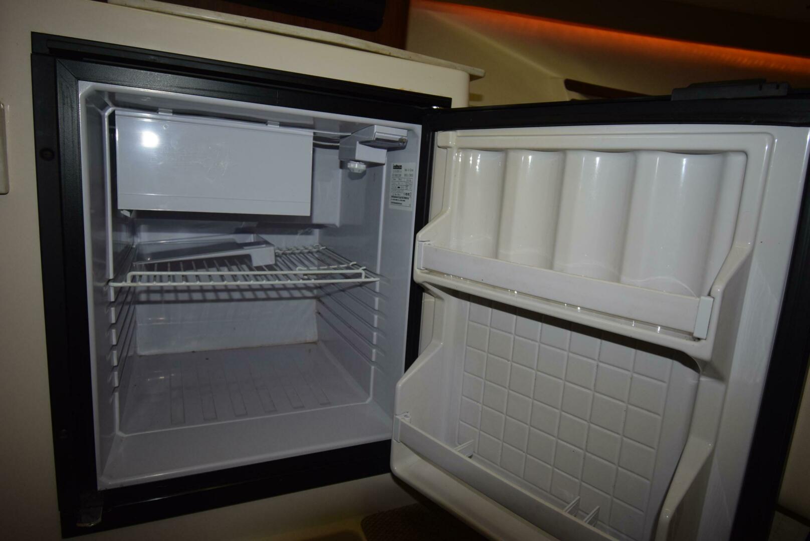 2016 Grady-White Express 330 - Image 61
