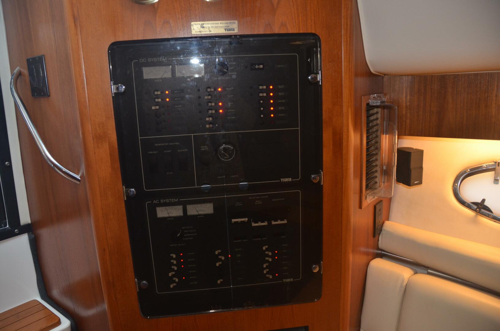2001 Tiara Yachts 4100 Open - Image 2