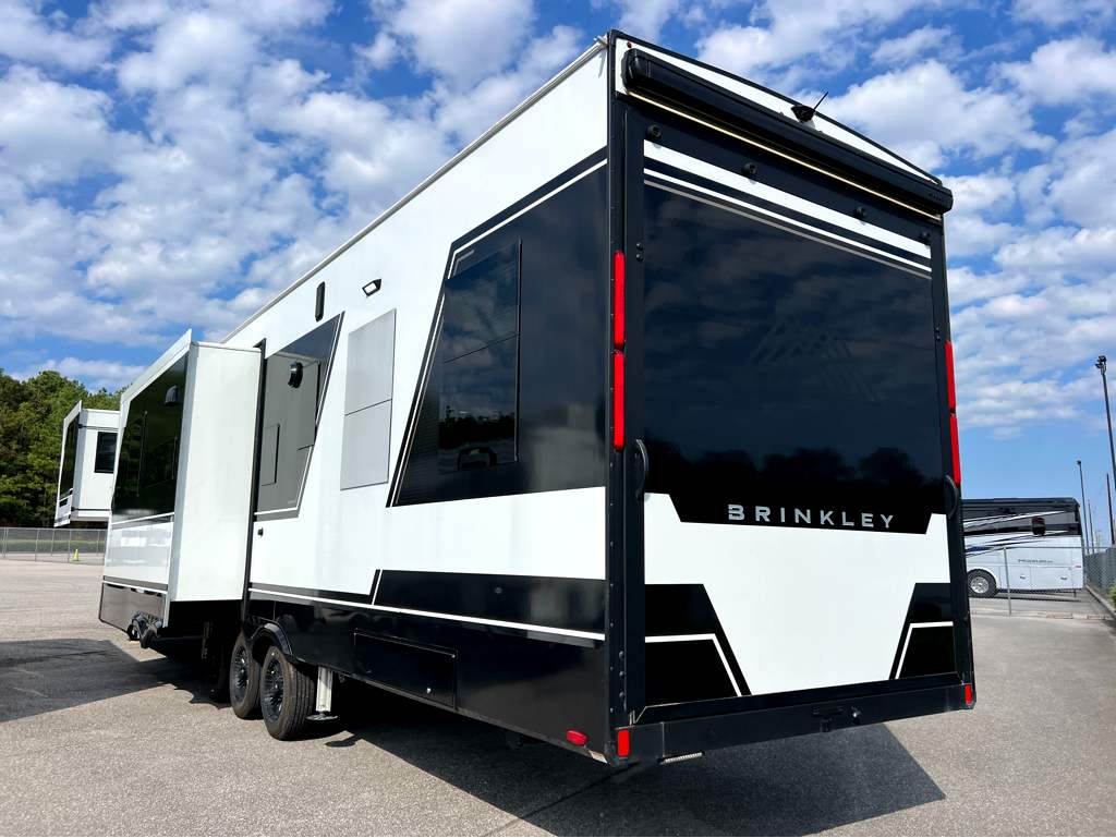 2025 BRINKLEY RV MODEL G 3950 - Image 3