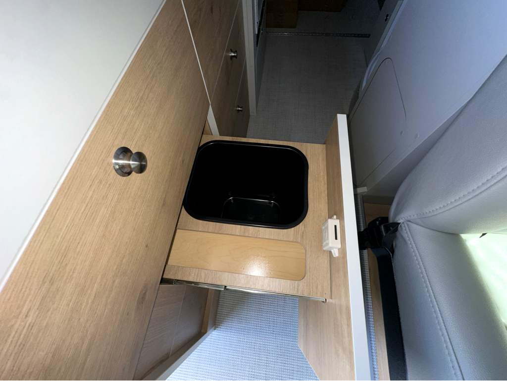 2026 AIRSTREAM RANGELINE - Image 11