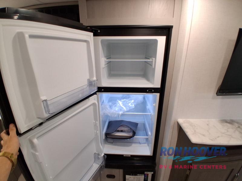 2025 COACHMEN 282DORM - Image 43