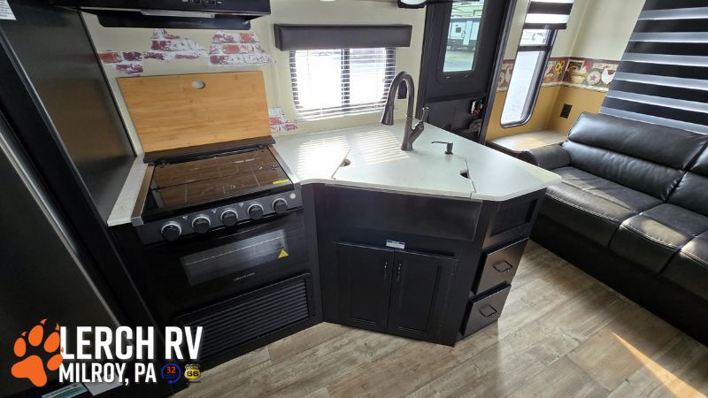 2022 Forest River Cherokee Grey Wolf 23MK - Image 15