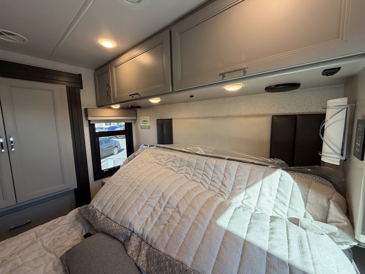 2026 THOR MOTOR COACH PALAZZO 33.6 - Image 51