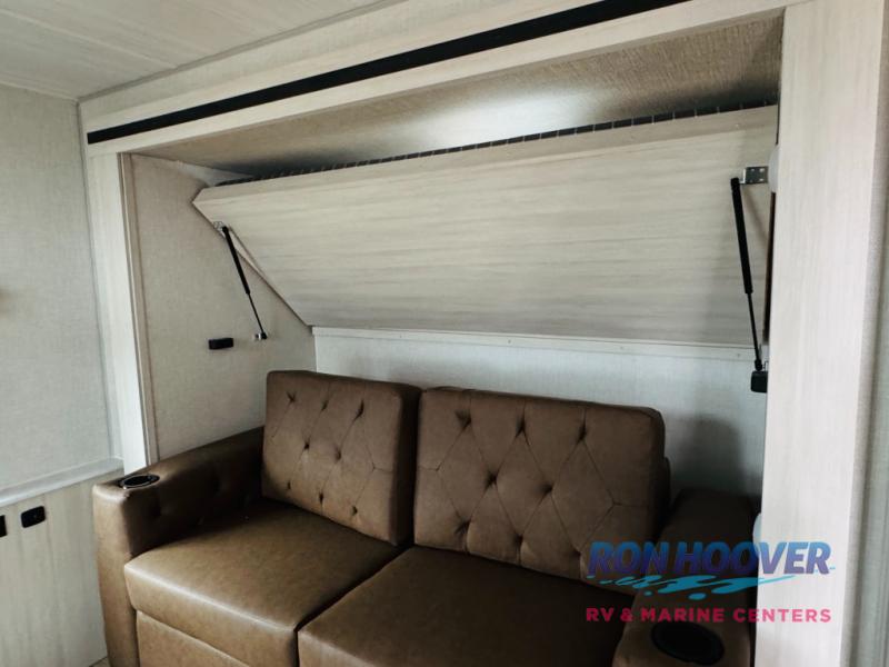 2025 FOREST RIVER 34CAMP - Image 7
