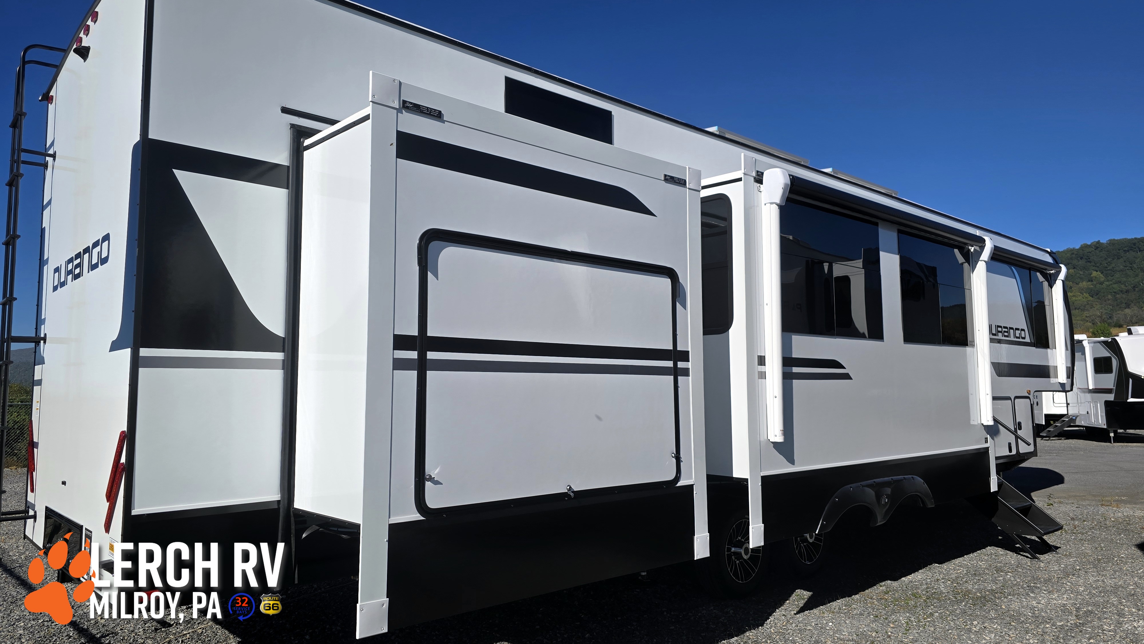 2027 KZ RV Durango D348BHF - Image 12