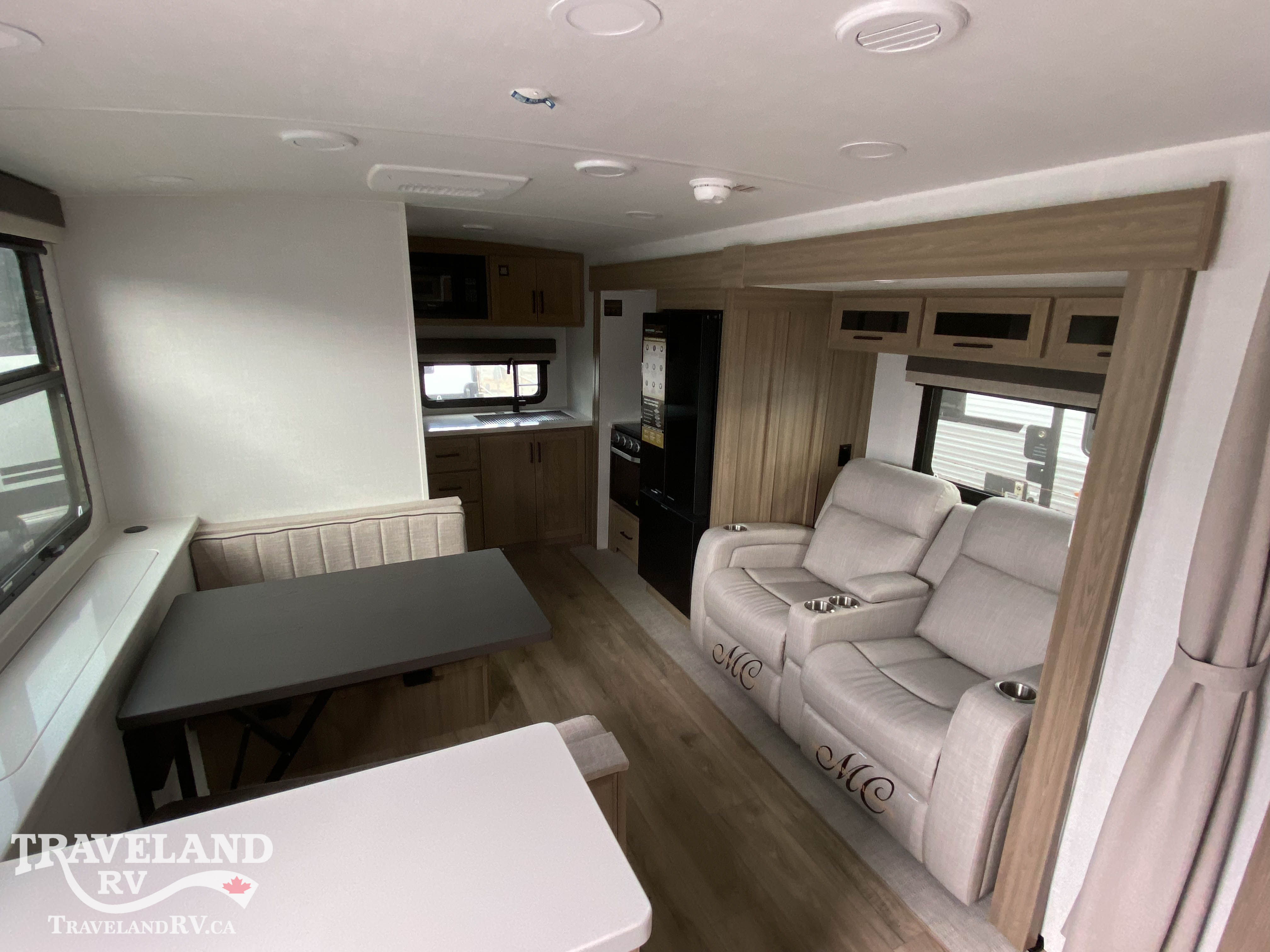 2027 Forest River Rockwood Mini Lite 2522FB - Image 3