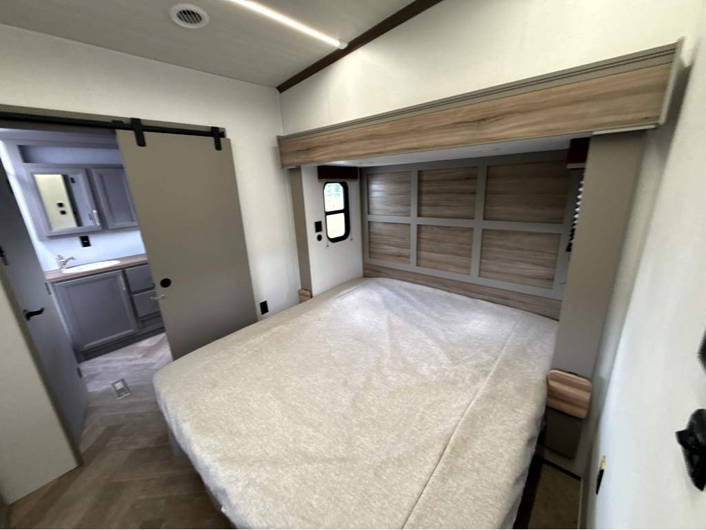 2026 Keystone SPRINTER 3800FLB - Image 22