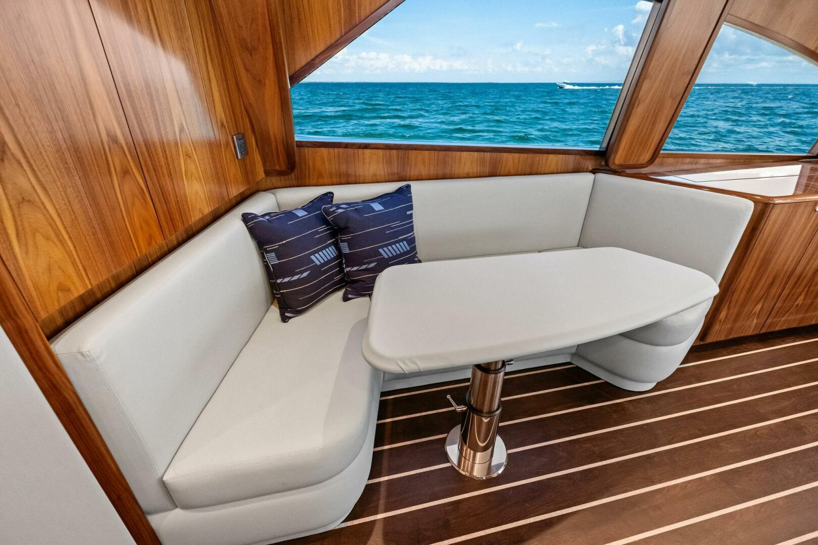 2025 Viking 58 Convertible - Image 15